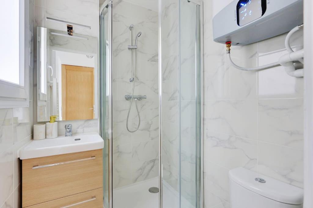 Appartement Suite Aux Portes De Paris Кліші Екстер'єр фото
